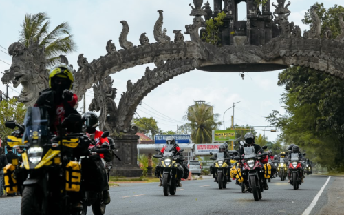 Pererat Kebersamaan Suzuki Gelar Turing Lintas Jawa-Bali Bersama Riders V-Strom 250SX