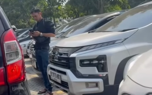 Viral di Mall Bekasi, Kepergok Lepas Baut di Kolong Mobil Parkir, Modus Apalagi?