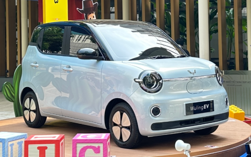 Wuling, Intip Sosok Wuling EV, Sang Pengganti Wuling Air ev yang Bisa Dilihat di Mall Ini