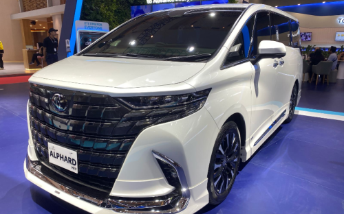 Presiden Prabowo Kangen Naik Alphard, Menterinya Diingatkan Tetap Pakai Maung