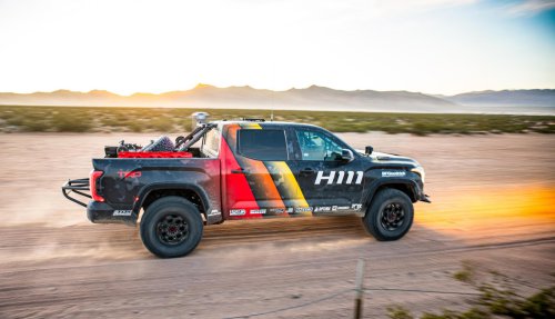 Toyota Engineers Gave This 100,000-Mile Tundra Hybrid Another Life as a Desert Racer
