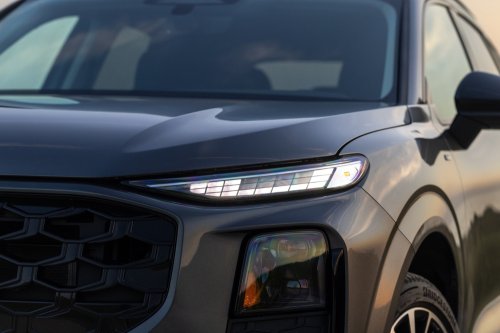 It’s Not Just You: Six of 10 Drivers Say Headlight Glare Is a Problem