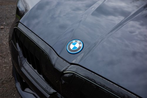 2026 BMW 550e xDrive Review: A Plug-In Marvel in Need of Common Sense