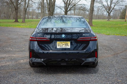 BMW, 2026 BMW 550e xDrive Review: A Plug-In Marvel in Need of Common Sense