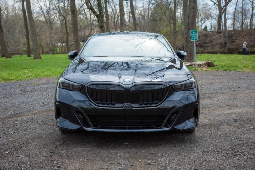 2026 BMW 550e xDrive Review: A Plug-In Marvel in Need of Common Sense