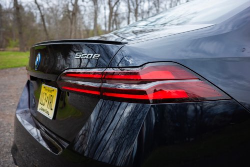 2026 BMW 550e xDrive Review: A Plug-In Marvel in Need of Common Sense