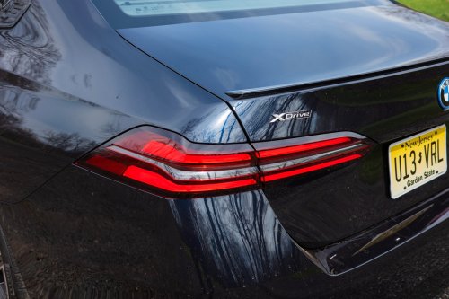 2026 BMW 550e xDrive Review: A Plug-In Marvel in Need of Common Sense