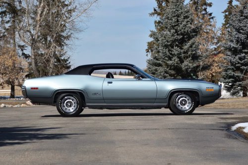 Plymouth, 1971 Plymouth Hemi GTX for Sale Just 1-of-11 With 426 V8 and Four-Speed Combo
