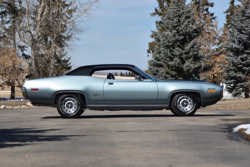 Plymouth, 1971 Plymouth Hemi GTX for Sale Just 1-of-11 With 426 V8 and Four-Speed Combo