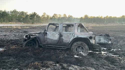 Jeep Driver Gets Stuck in Dry Grass, Starts 20-Acre Forest Fire