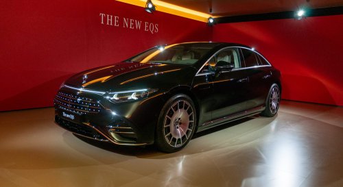 Mercedes | The 2027 Mercedes EQS Is Flashier in Every Way, But Also a Better EV