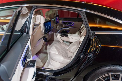 The 2027 Mercedes EQS Is Flashier in Every Way, But Also a Better EV