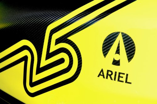 The Ariel Atom 4RR Is a Street-Legal 525-HP Go Kart