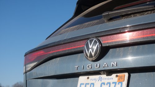 Volkswagen, Volkswagen Tiguan, 2026 Volkswagen Tiguan SE Review: A Daily Full of Good Vibes