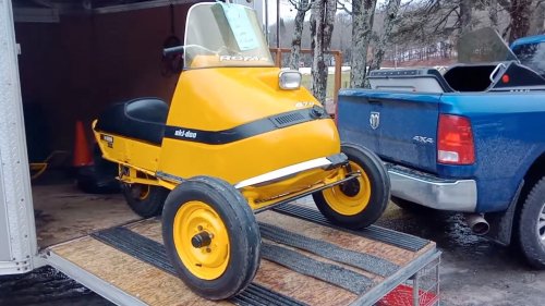 These Snowmobile Conversion Kits From the ’70s Turned Sleds Into Trikes
