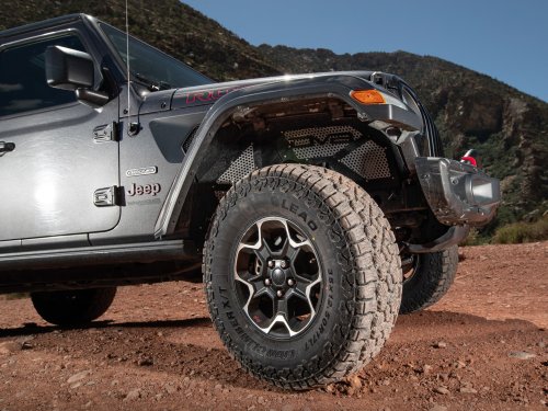 Driven: Linglong’s Leao Lion Climber Tires On an Actual Off-Road Trail