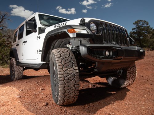 Driven: Linglong’s Leao Lion Climber Tires On an Actual Off-Road Trail
