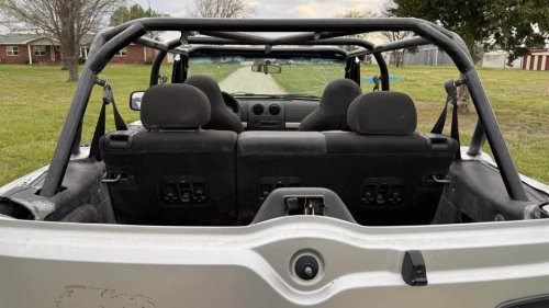 Pursue Life and Happiness With This Chopped-Top Jeep Liberty for Beater Car Money