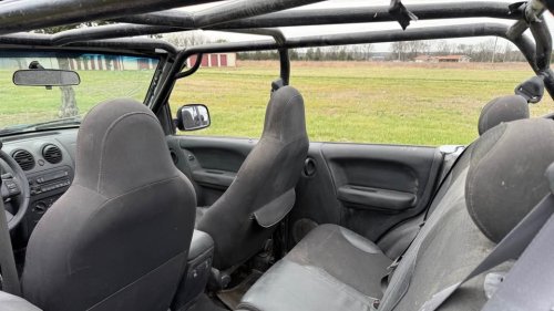 Pursue Life and Happiness With This Chopped-Top Jeep Liberty for Beater Car Money