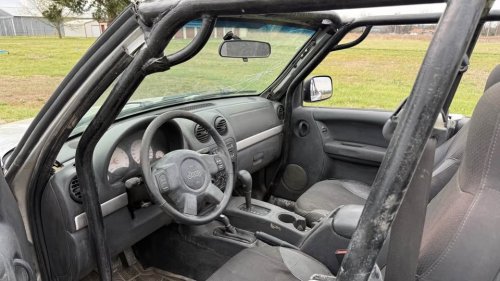 Pursue Life and Happiness With This Chopped-Top Jeep Liberty for Beater Car Money