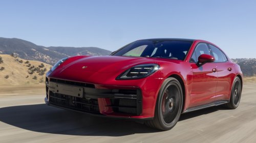 There Is One Way to Get a New Manual Porsche Panamera