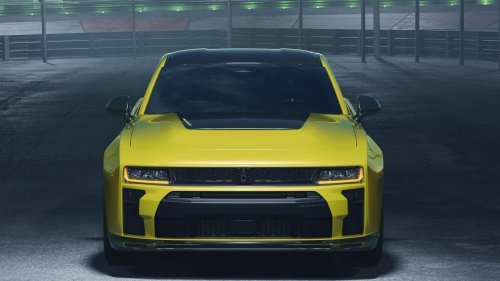 2027 Dodge Charger Super Bee Buzzes With 600 HP From a Highly Boosted Inline-Six