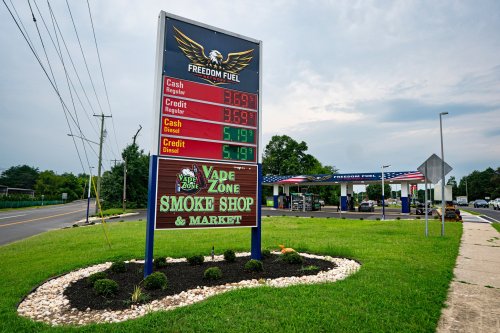 Those Sketchy ‘Freedom Fuel’ Gas Stations Were Selling Stolen Fuel: Lawsuit