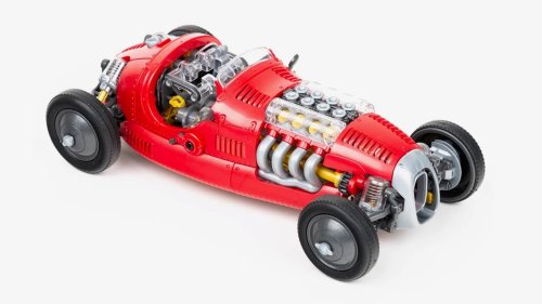 Teach Your Kids How V8s and Stick Shifts Work With This $40 Model Car