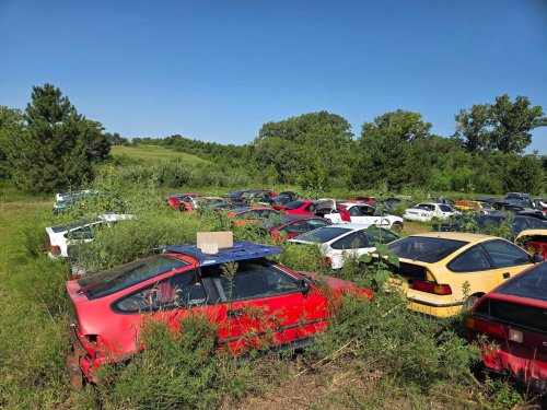 There’s a ‘CRX Farm’ in Kansas With a Huge Hoard of Classic Honda Parts
