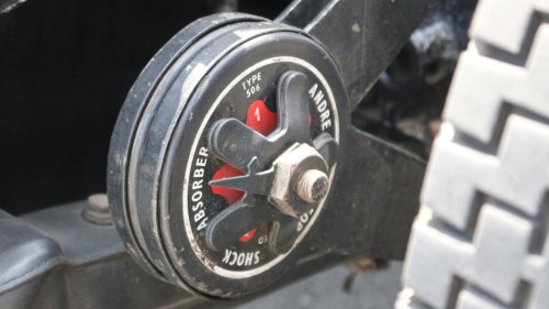 Everything About This 100-Year-Old, 100-MPH Bentley Is Wrong