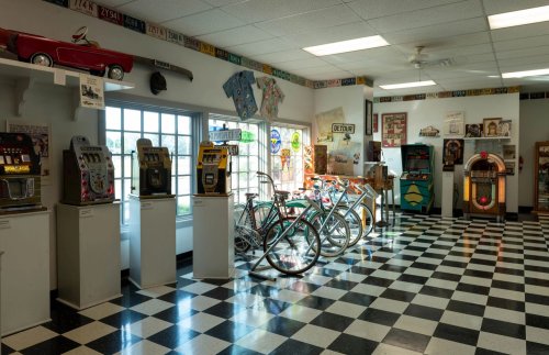 Classic Car Museum Closing Because Nobody Can Work on Carburetors Anymore. Now The Collection’s For Sale