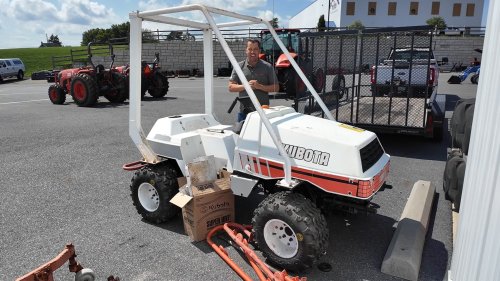 Kubota’s Remote Control Tractor Was an ’80s Flop. This Guy Just Found a Survivor