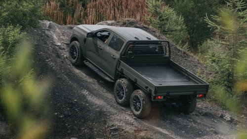 Ford Built a 6×6 Ranger Super Duty Prototype With a Tray Bed