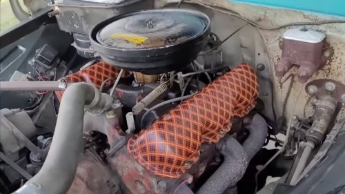 GMC, GMC Offered Plaid Valve Covers as a Factory Option in 1963