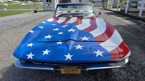 This Groovy and Patriotic ‘Austin Powers’ Corvette Is Up for Grabs