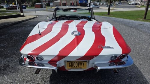 This Groovy and Patriotic ‘Austin Powers’ Corvette Is Up for Grabs