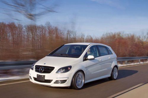 One Time, Mercedes-Benz Mechanics Built a Snarling V8 Hatchback