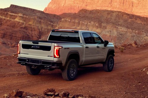 2027 Chevy Silverado ZR2 Really Wants To Be a Baja-Bashing Cadillac
