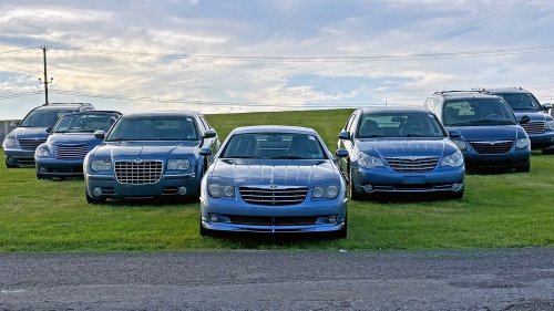 Meet the Guy Who Owns Every 2007 Chrysler Model in the Same Shade of Blue