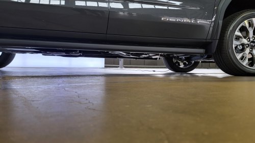 2027 GMC Sierra Denali Ultimate vs AT4X: GM’s Highest-Level Luxury Trucks Got Even Nicer