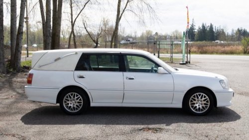 Let’s Hope This 1JZ-Powered Toyota Crown Hearse Has Tie-Downs for the Casket Because I Want the Driver to Whip It Into the Graveside