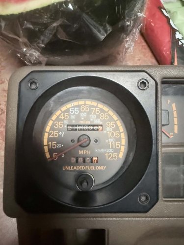 This Is How You Do It: Retrofitting an Old 4×4 With OEM+ Digital Gauges