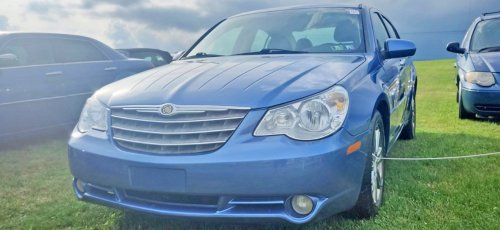 Meet the Guy Who Owns Every 2007 Chrysler Model in the Same Shade of Blue