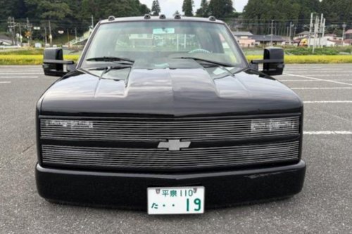 Chevy, Skip the Kei Car and Import This Slammed Chevy Rollback Truck From Japan