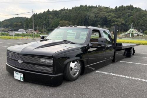 Skip the Kei Car and Import This Slammed Chevy Rollback Truck From Japan