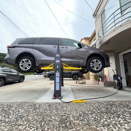 This Disappearing Driveway Lift Setup Is a Next-Level Home Mechanic Move