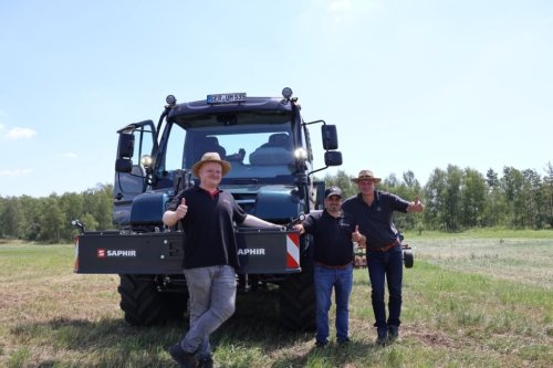 Mercedes-Benz, Große Resonanz bei den gemeinsamen Grünlandfeldtagen von Mercedes-Benz Special Trucks, Henne Nutzfahrzeuge und Saphir
