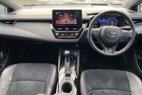 Toyota, Toyota Corolla Altis, Toyota GR Corolla, Mengulik Interior Toyota Corolla Altis GR HEV