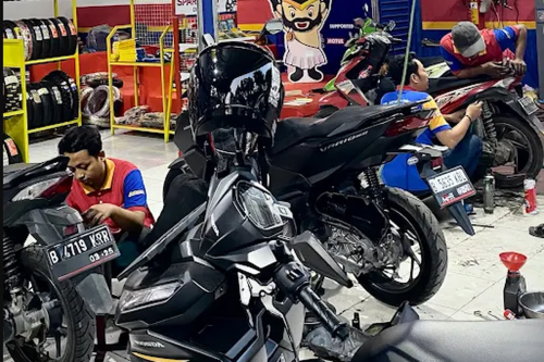 Tanda Oli Mesin Motor Terlambat Diganti dan Dampaknya
