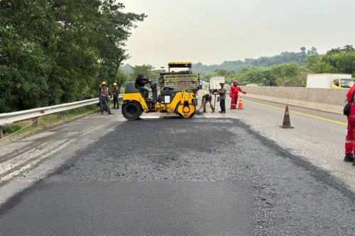 Sambut Libur Panjang, Jasa Marga Perkuat Preservasi Jalan Tol 24 Jam